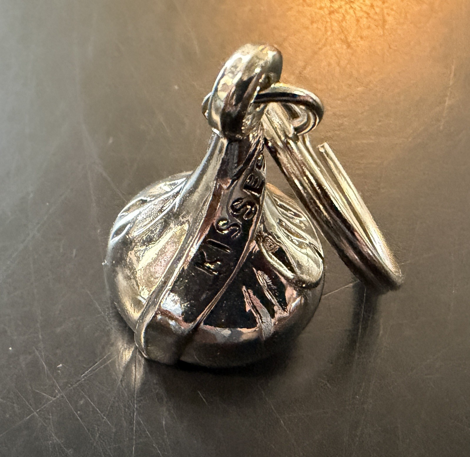 Silver-Tone Hershey Kiss Charm Pendant Keychain - Won\'t Melt In Your Hand Cute Silver-Tone Hershey Kiss Charm Pendant Keychain - Won\'t Melt In Your Hand Cute