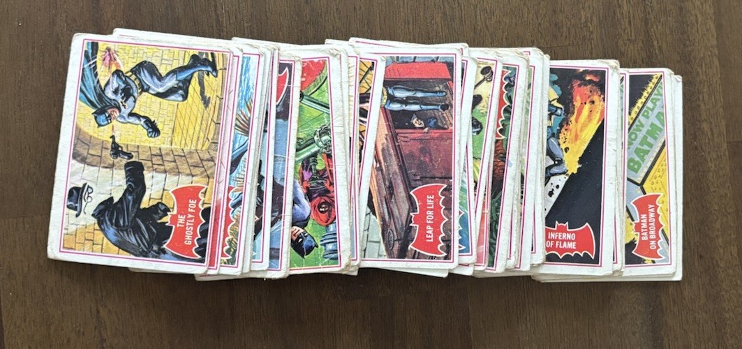 1966 Topps Batman Red Bat Series A Lot- 29/44 + duplicates - 55 total cards 1966 Topps Batman Red Bat Series A Lot- 29/44 + duplicates - 55 total cards