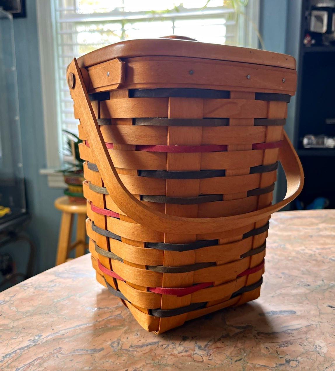 Longaberger Large Woven Storage Basket w/ Lid Handle Plastic Liner 1997