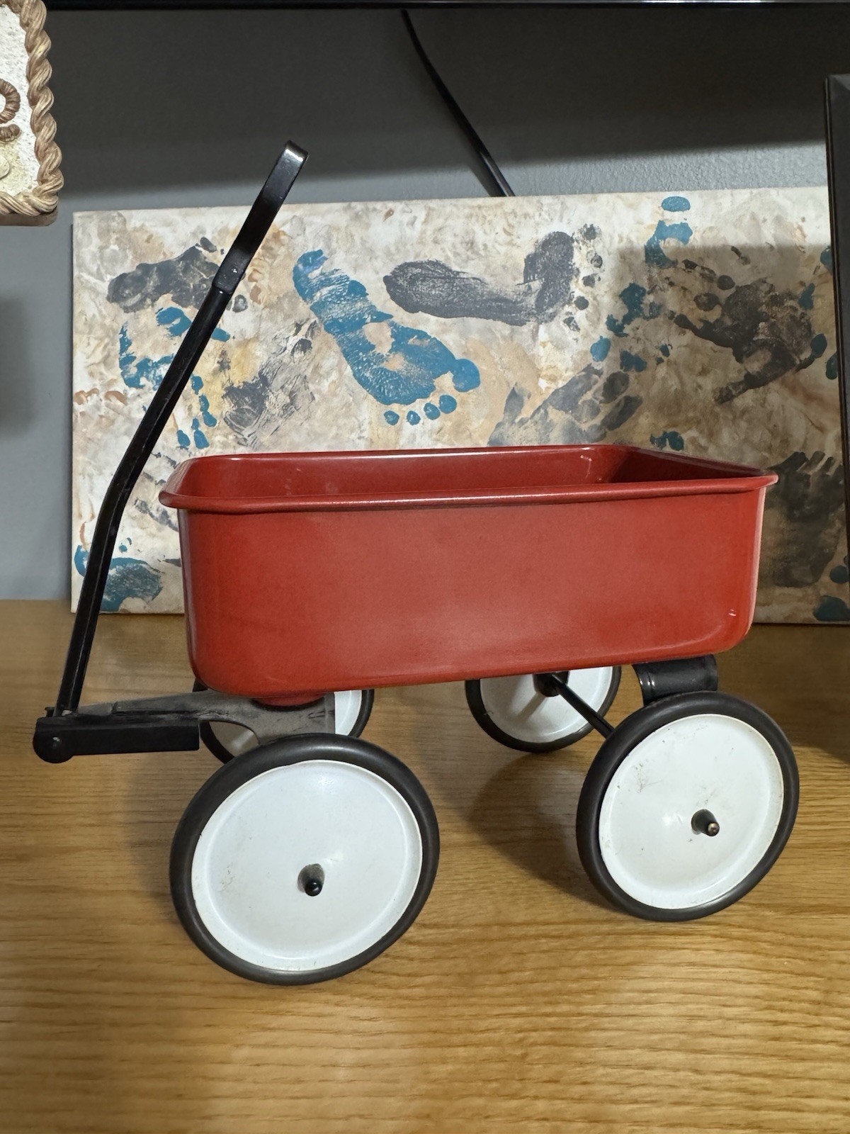 TELEFLORA Little Red Metal Wagon 5” Tall miniature gift collectable toy decor TELEFLORA Little Red Metal Wagon 5” Tall miniature gift collectable toy decor
