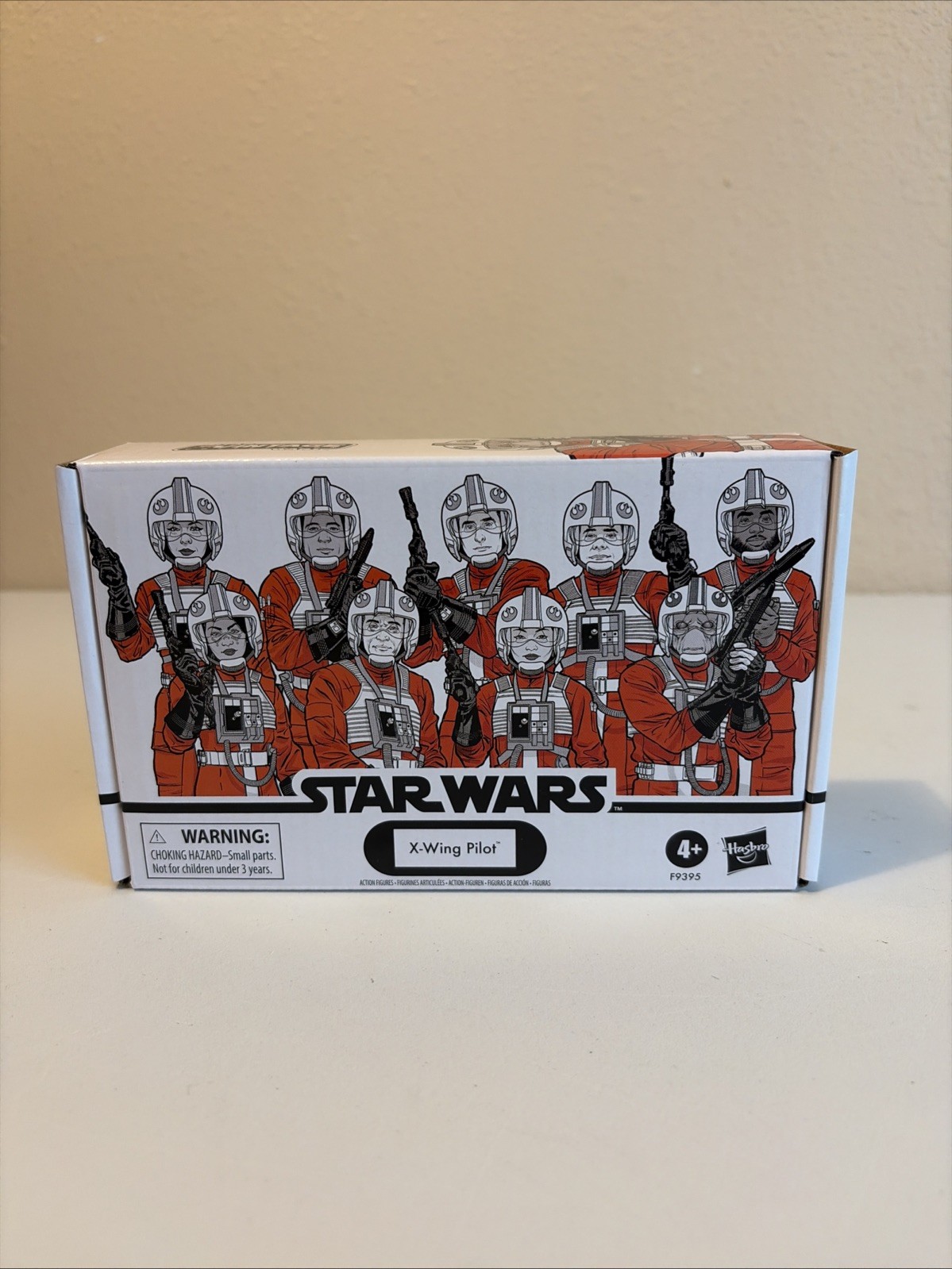 Star Wars The Vintage Collection X-Wing Pilot Action Figures 4-Pack Open A1-31 Star Wars The Vintage Collection X-Wing Pilot Action Figures 4-Pack Open A1-31