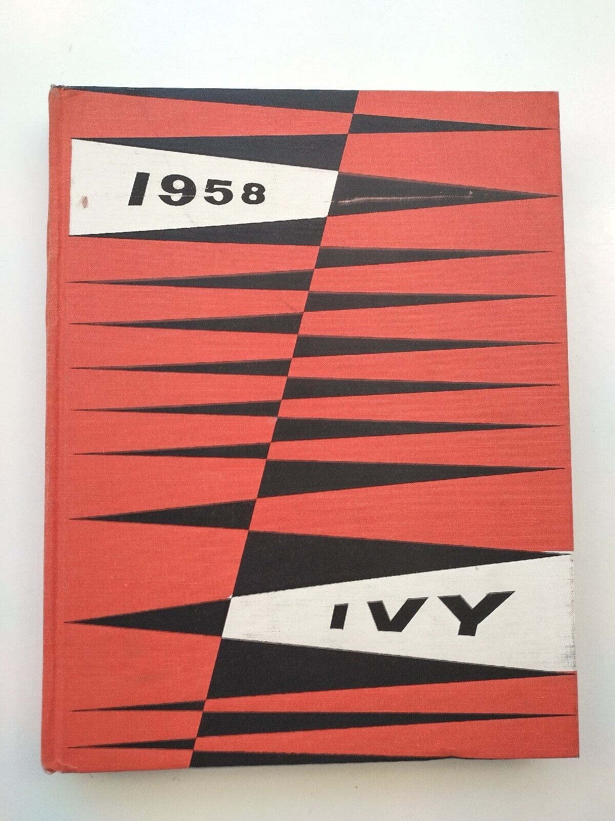 University of Wisconsin - Milwaukee 1958 IVY yearbook