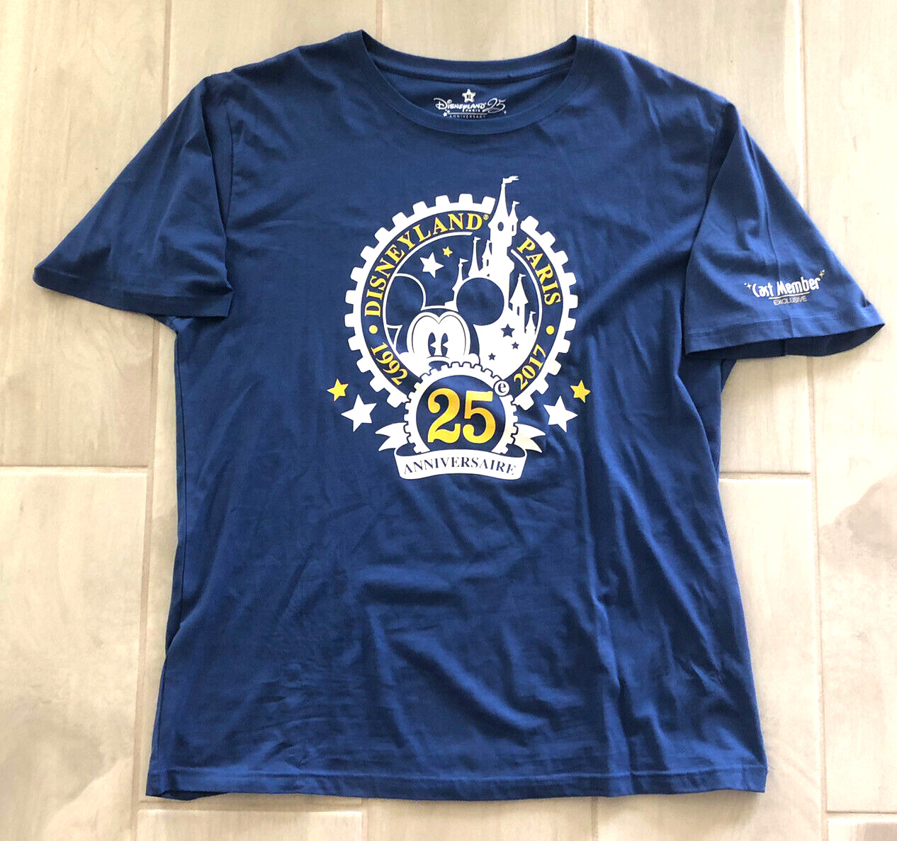 RARE HTF 2017 DISNEYLAND PARIS CAST MEMEBER 25TH ANNIVERSARY MENS BLUE XL SHIRT RARE HTF 2017 DISNEYLAND PARIS CAST MEMEBER 25TH ANNIVERSARY MENS BLUE XL SHIRT