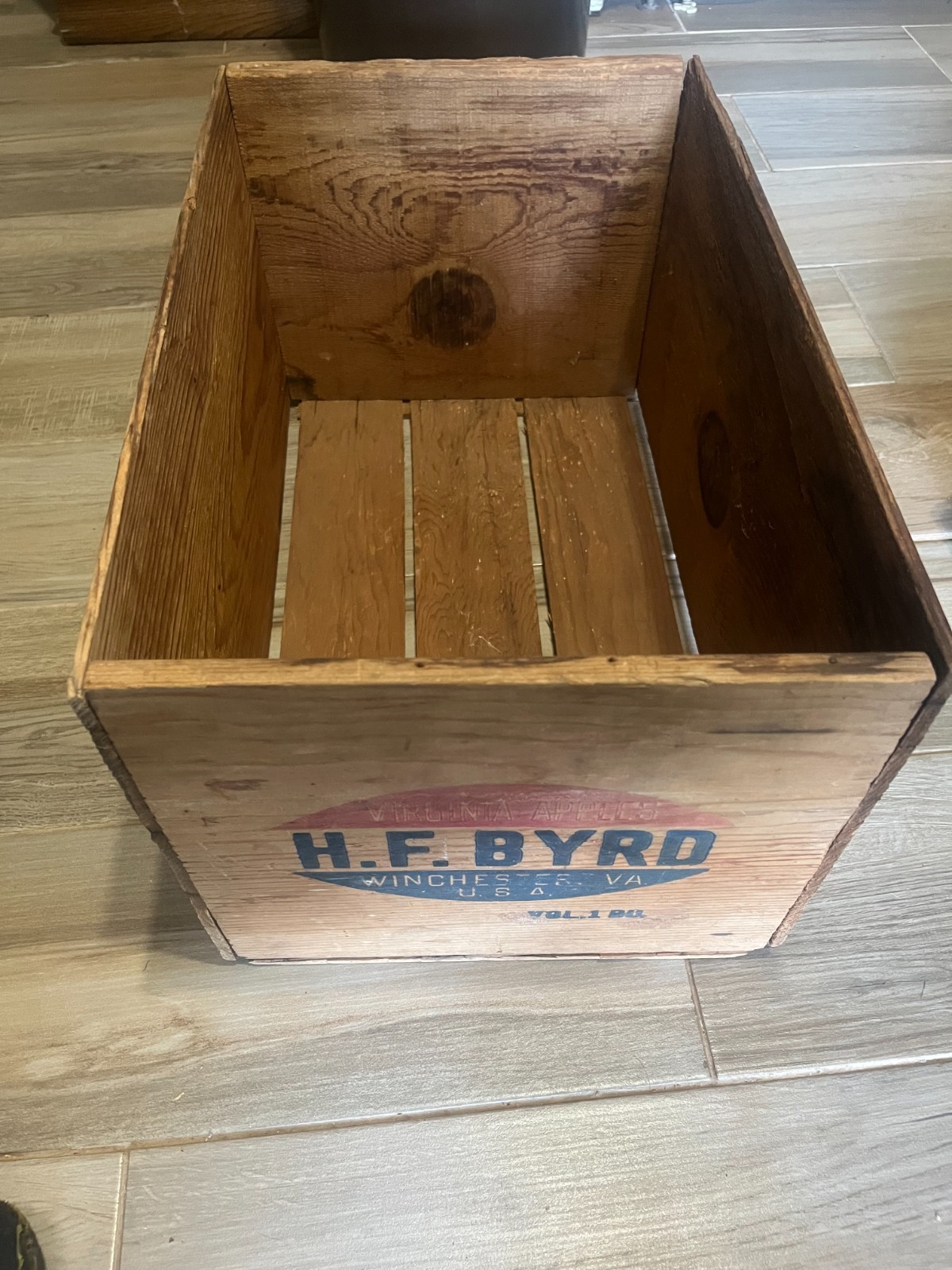 Vintage Wood Apple Crate H.F. BYRD Virginia Apples Winchester VA 1 BU Vintage Wood Apple Crate H.F. BYRD Virginia Apples Winchester VA 1 BU
