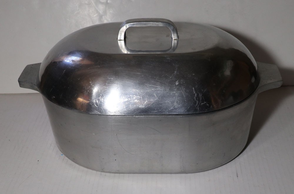 Vintage Royalty Masco Aluminum Roaster Large Size Great condition ready to use Vintage Royalty Masco Aluminum Roaster Large Size Great condition ready to use