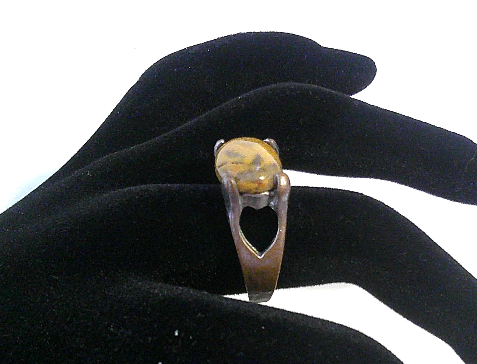 VINTAGE SILVER TONE BRASS RING W/JASPER STONE EARLY 20th CENTURY SIZE 6 1/2 VINTAGE SILVER TONE BRASS RING W/JASPER STONE EARLY 20th CENTURY SIZE 6 1/2