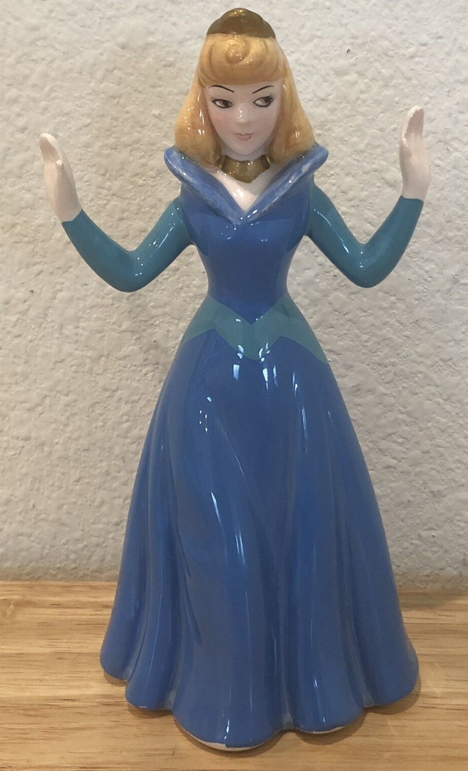 DISNEY SCHMID CERAMIC SLEEPING BEAUTY AURORA PORCELAIN 30TH ANNIV 6.5\ DISNEY SCHMID CERAMIC SLEEPING BEAUTY AURORA PORCELAIN 30TH ANNIV 6.5\