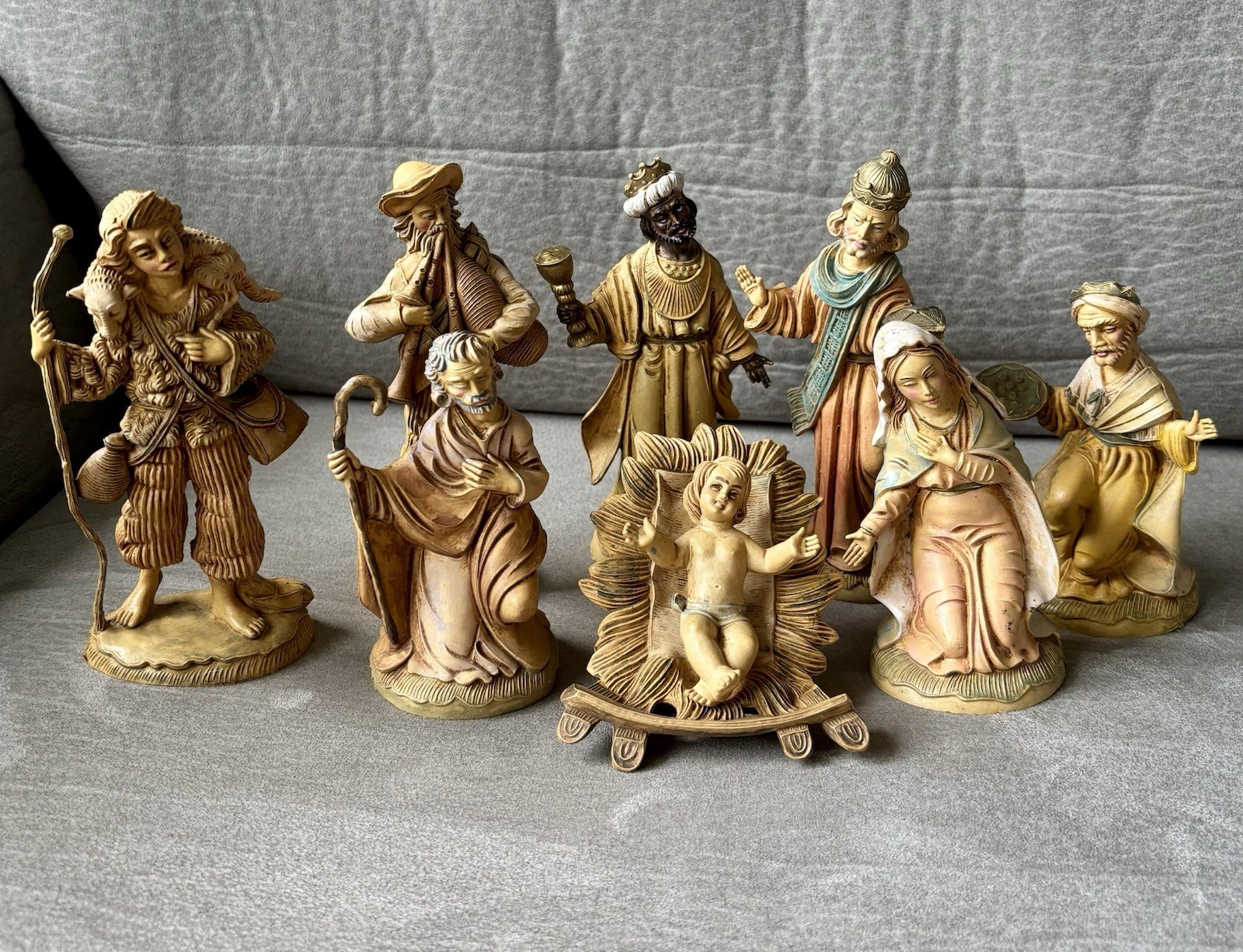 Vtg Depose Italy Nativity Set Of 8 Manger Jesus Mary Joseph Magi Wise Men