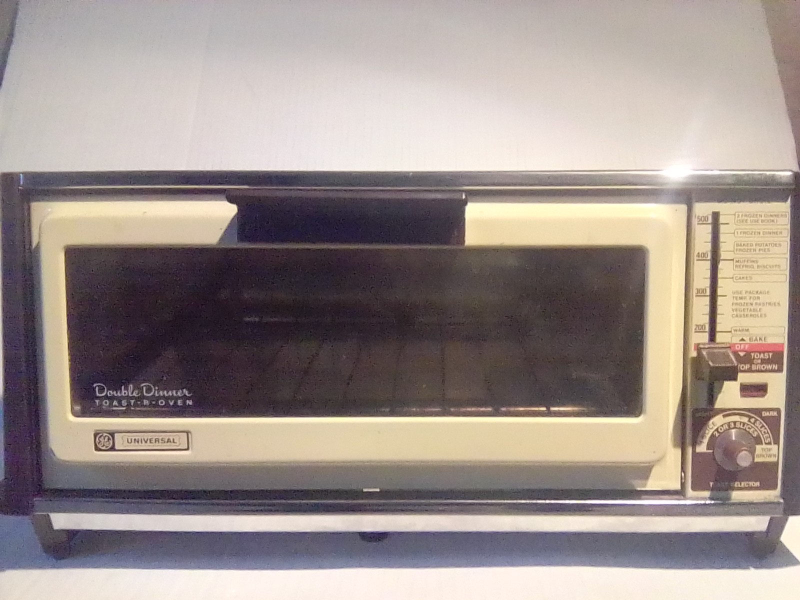 Vintage GE General Electric Toast-R-Oven Toaster Oven A1UT100 1500W Tested USA