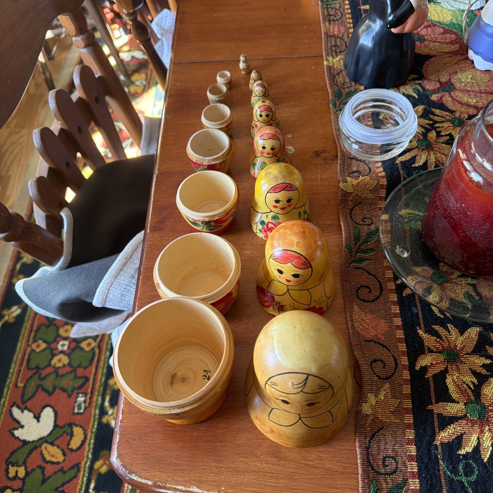 Vintage Russian Nesting Dolls 12 Pieces 7.5\ Vintage Russian Nesting Dolls 12 Pieces 7.5\