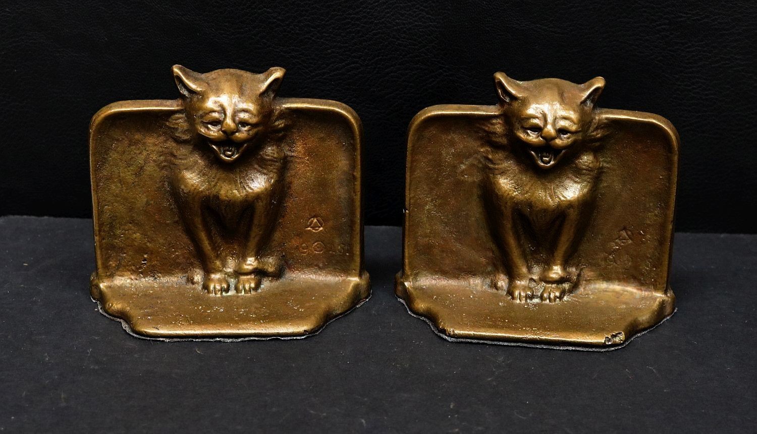 Antique 1925 DAL Cast Bronze Gothic Medieval Cat Statue USA Bookends Set #2153F