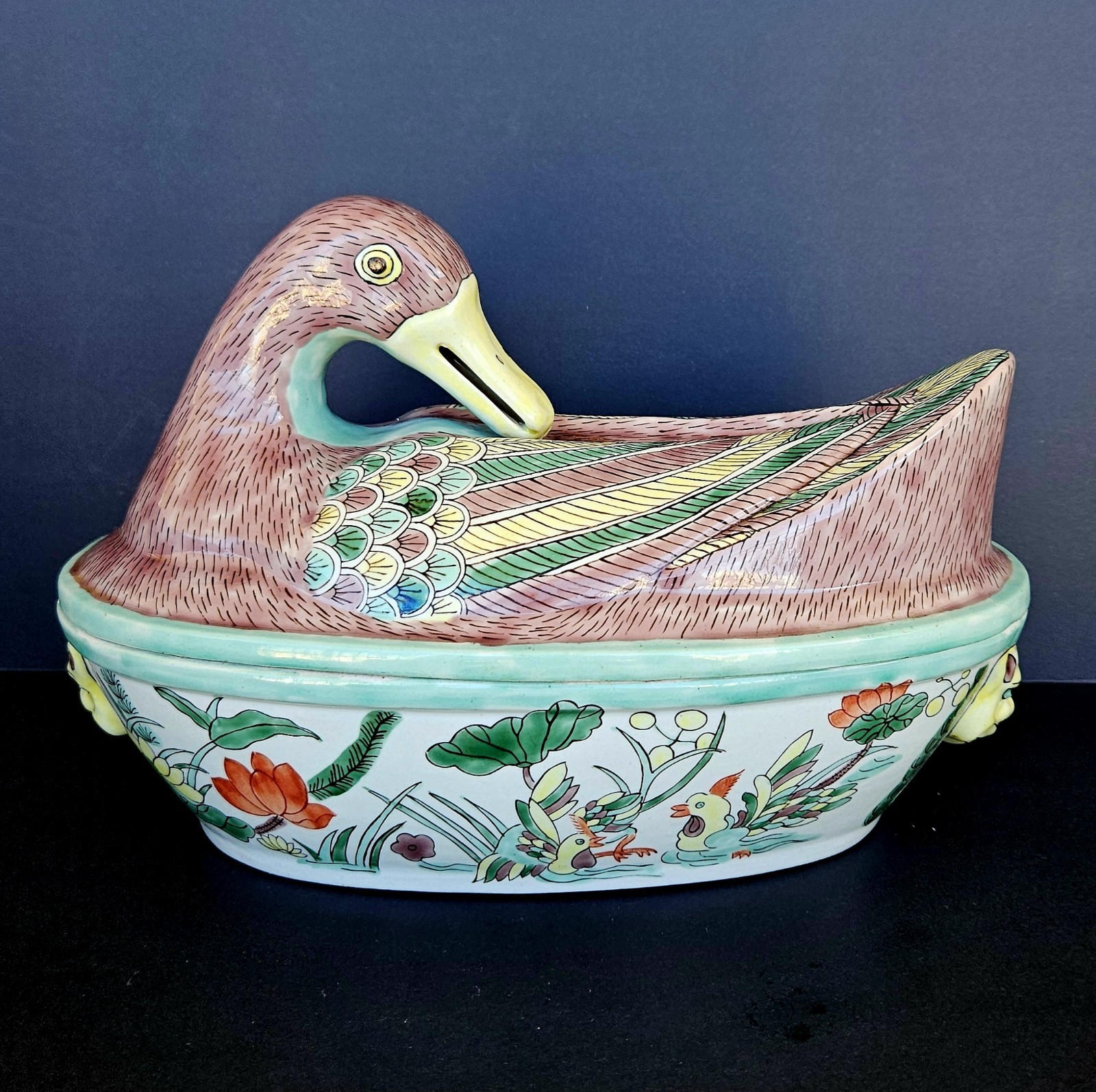 Vintage Chinese Famille Verte Duck on Nest Porcelain Lidded Tureen 12\