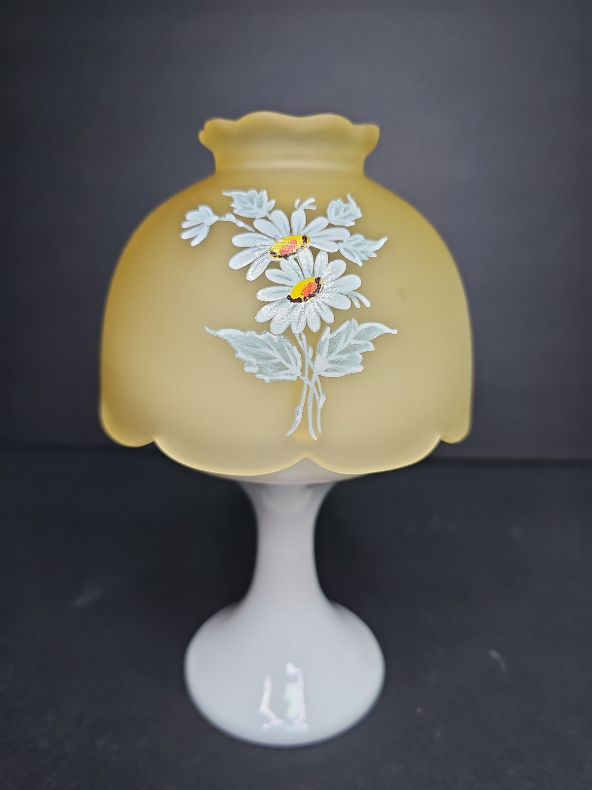 Vintage Westmoreland Fairy Lamp Yellow Satin Hand Painted Daisies 7.5\ Vintage Westmoreland Fairy Lamp Yellow Satin Hand Painted Daisies 7.5\