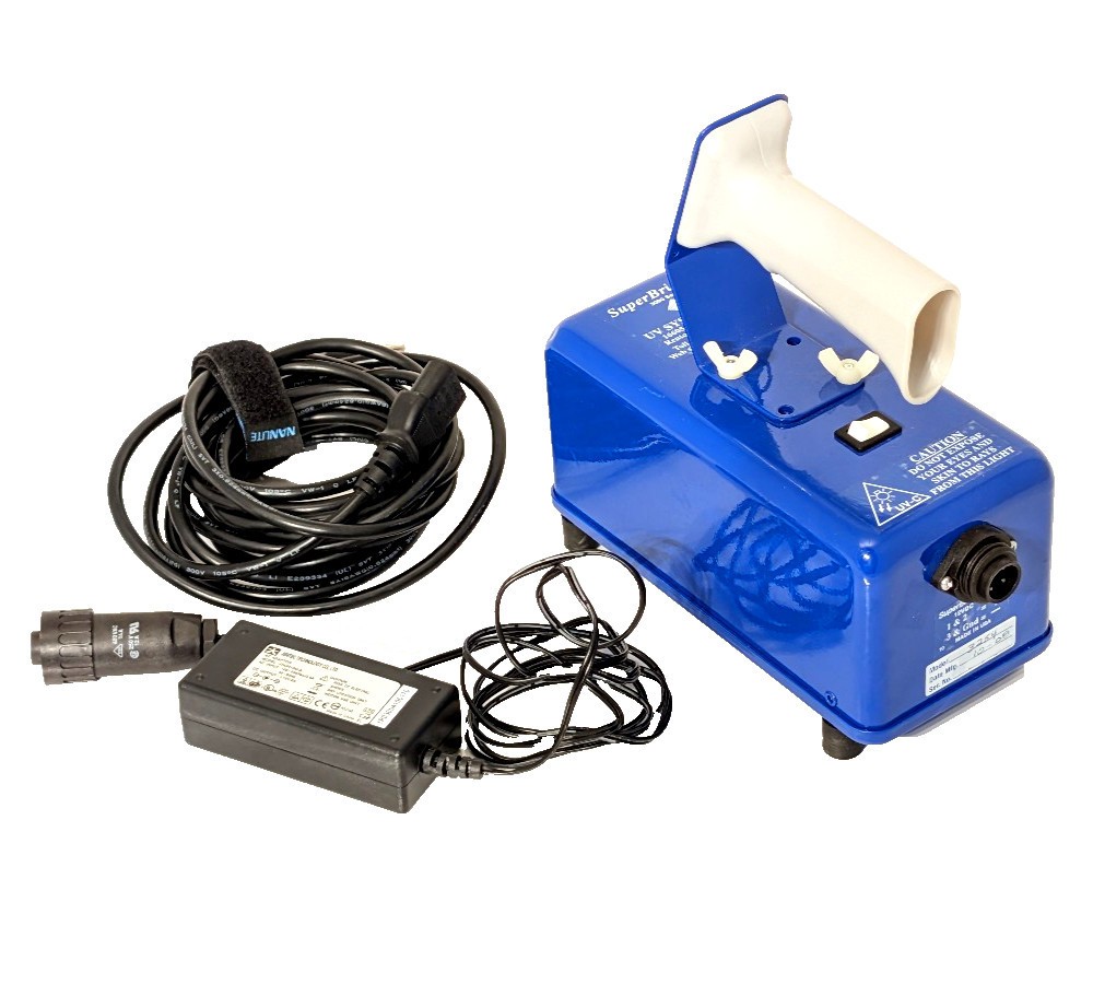 UV Systems SuperBright II 3000 Series SW Ultraviolet Lamp Model 3254 w/ Cables UV Systems SuperBright II 3000 Series SW Ultraviolet Lamp Model 3254 w/ Cables