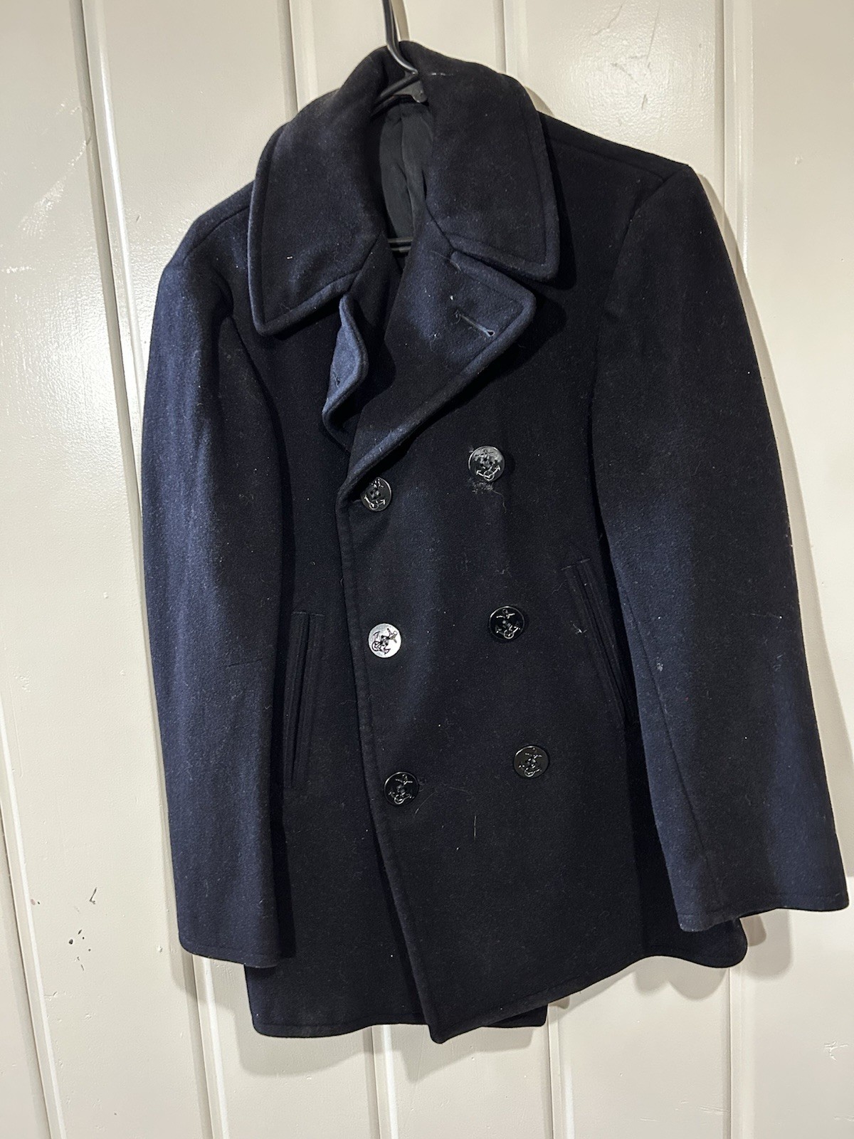 Vintage US Navy Peacoat 36R Wool Military Double Breasted Anchor Buttons Vintage US Navy Peacoat 36R Wool Military Double Breasted Anchor Buttons