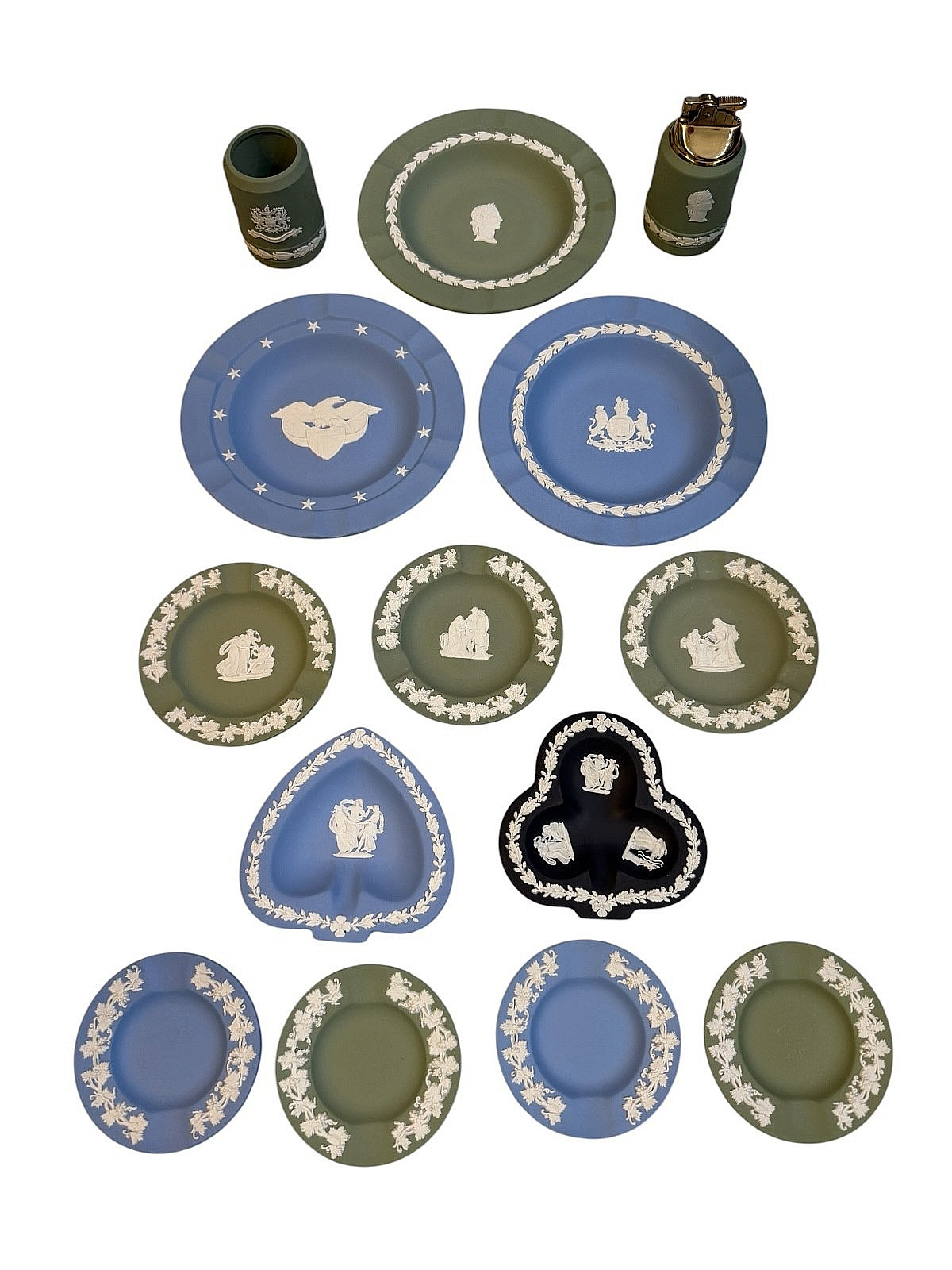 WEDGWOOD JASPERWARE POTTERY GROUP SMOKING 14 PIECE LOT WITH NEOCLASSICAL MOTIFS WEDGWOOD JASPERWARE POTTERY GROUP SMOKING 14 PIECE LOT WITH NEOCLASSICAL MOTIFS