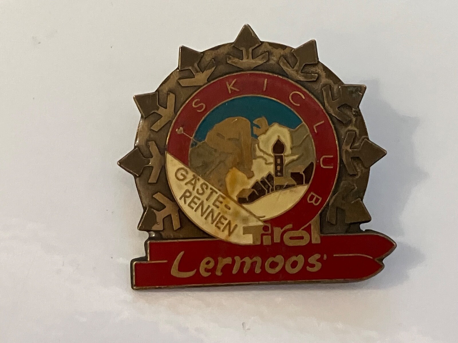 VINTAGE LERMOOS SKI CLUB PIN BADGE VINTAGE LERMOOS SKI CLUB PIN BADGE