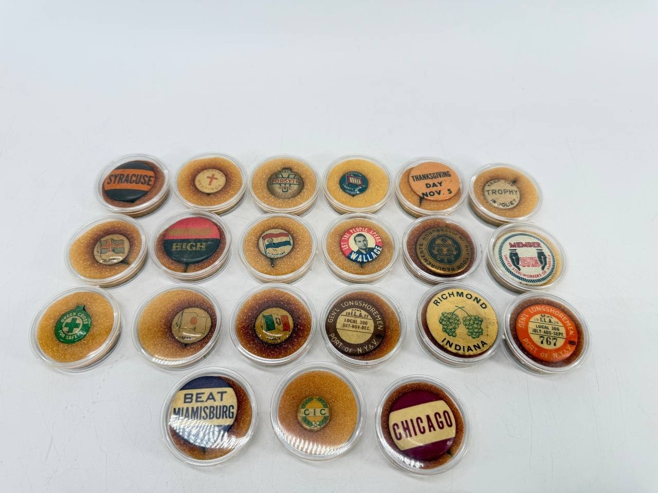 Vintage American Art Sign Co Pinback Buttons Lot of 15 Union Souvenir Pins