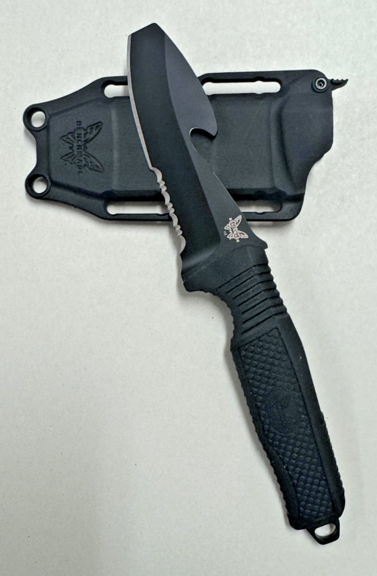 Benchmade 112SBK-BLK H20 Fixed Blade Dive Knife Blunt Tip N680 Blade Steel Benchmade 112SBK-BLK H20 Fixed Blade Dive Knife Blunt Tip N680 Blade Steel