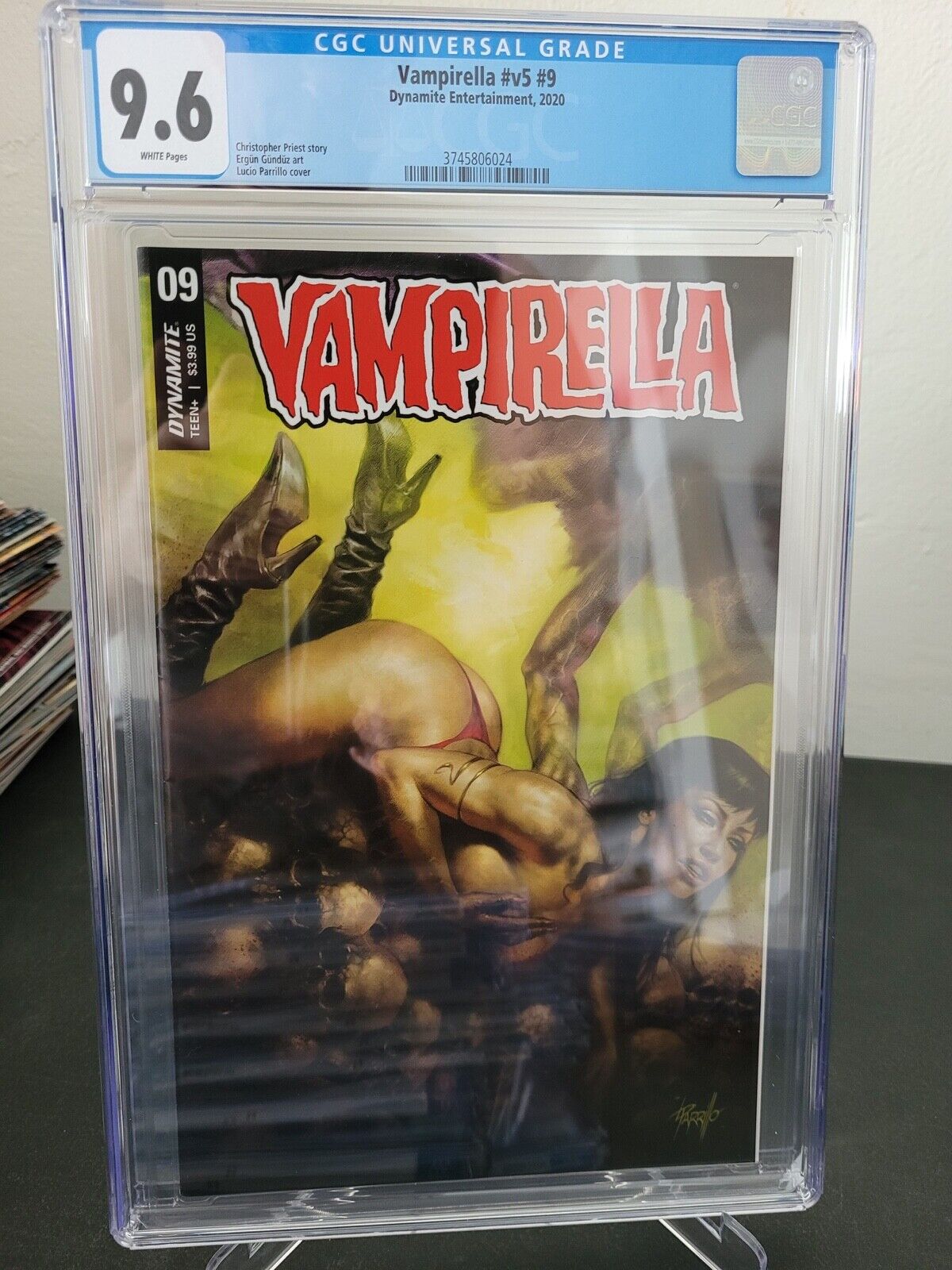 VAMPIRELLA Vol 5 #9 CGC 9.6 GRADED DYNAMITE COMICS 2020 LUCIO PARRILLO COVER