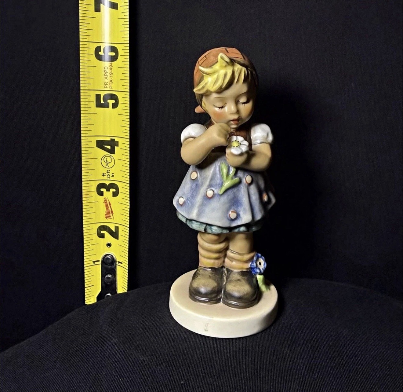 Hummel Goebel porcelain Figurines Bulk Purchase Hummel Goebel porcelain Figurines Bulk Purchase