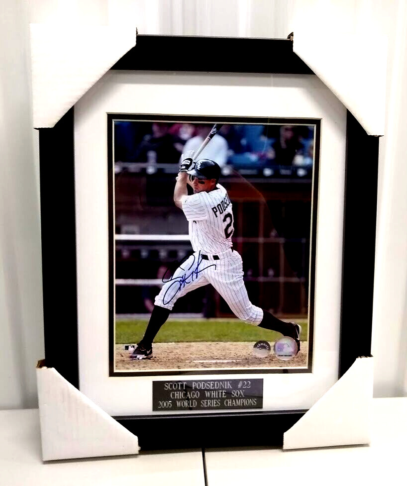 Scott Podsednik- White Sox Autographed 8x10 Photo Framed & Matted Schwartz COA