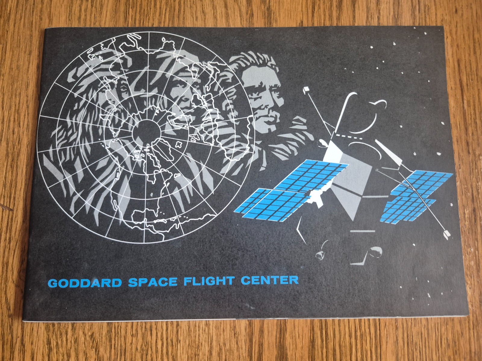 NASA lot of 3 1966 booklet Space is no Longer Silent 1964 space new frontier and