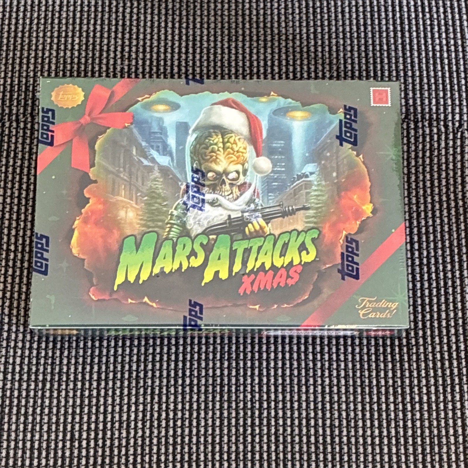 2026 Topps Mars Attacks Christmas - Hobby Box - Sealed - IN HAND π₯π₯π₯ 2026 Topps Mars Attacks Christmas - Hobby Box - Sealed - IN HAND π₯π₯π₯