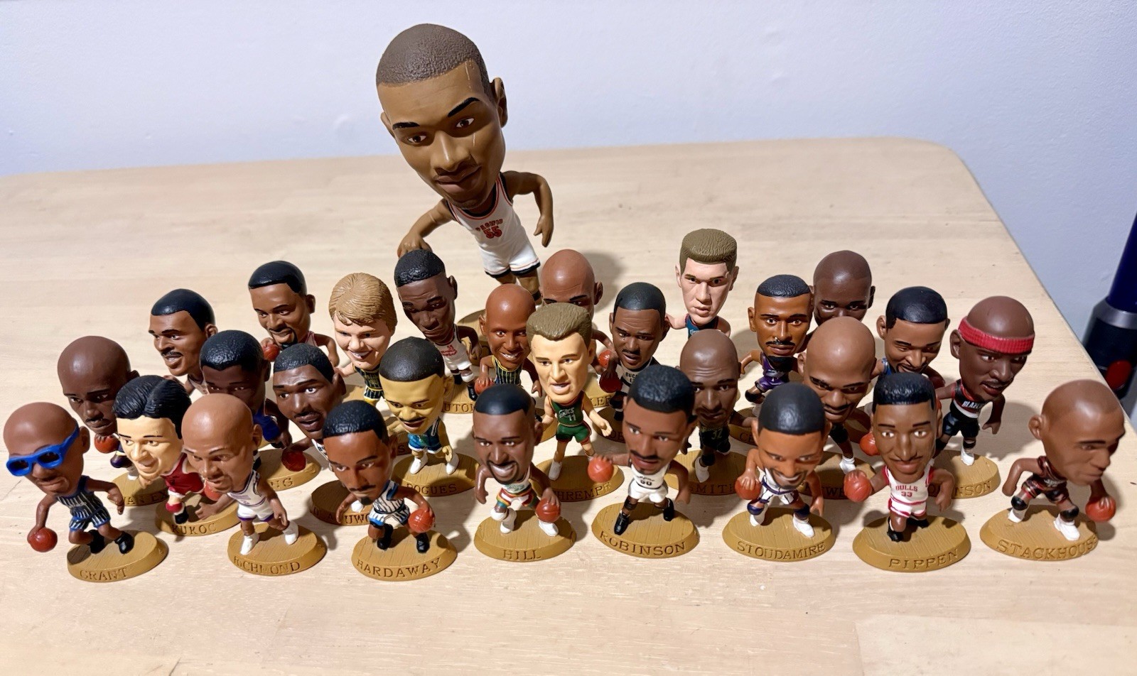 Vintage Mattel NBA Corinthian Headliners Mini Figurines 96-98 / 29 Total Figures Vintage Mattel NBA Corinthian Headliners Mini Figurines 96-98 / 29 Total Figures