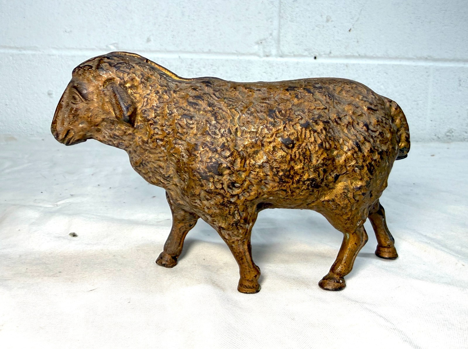 Antique early 1900's original Hubley Cast Iron sheep lamb Still Coin Bank