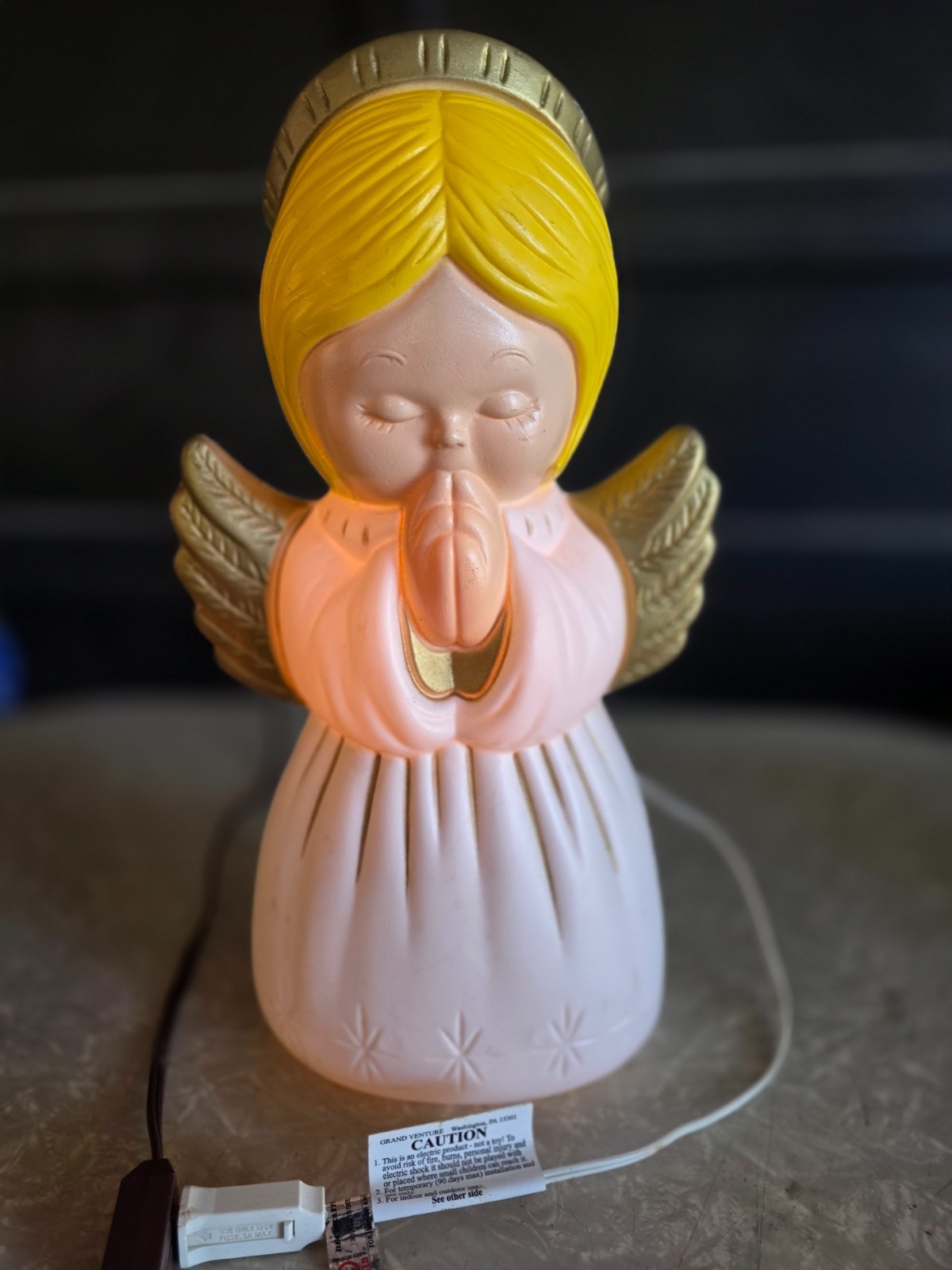 Vtg 1999 Grand Venture Praying Angel 18” Illuminated Lighted Christmas Blow Mold Vtg 1999 Grand Venture Praying Angel 18” Illuminated Lighted Christmas Blow Mold