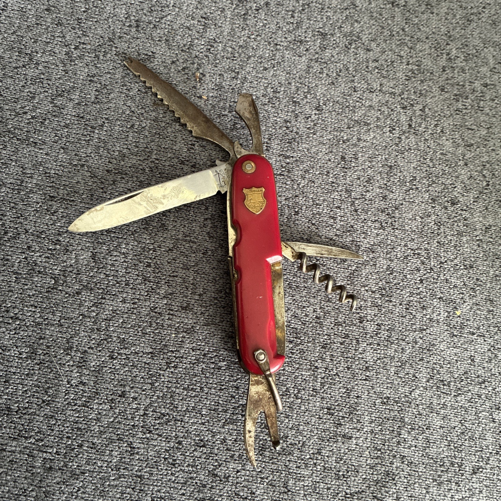 VINTAGE GERMAN SOLINGEN ROSTEREI RED JUMBO KNIFE VINTAGE GERMAN SOLINGEN ROSTEREI RED JUMBO KNIFE