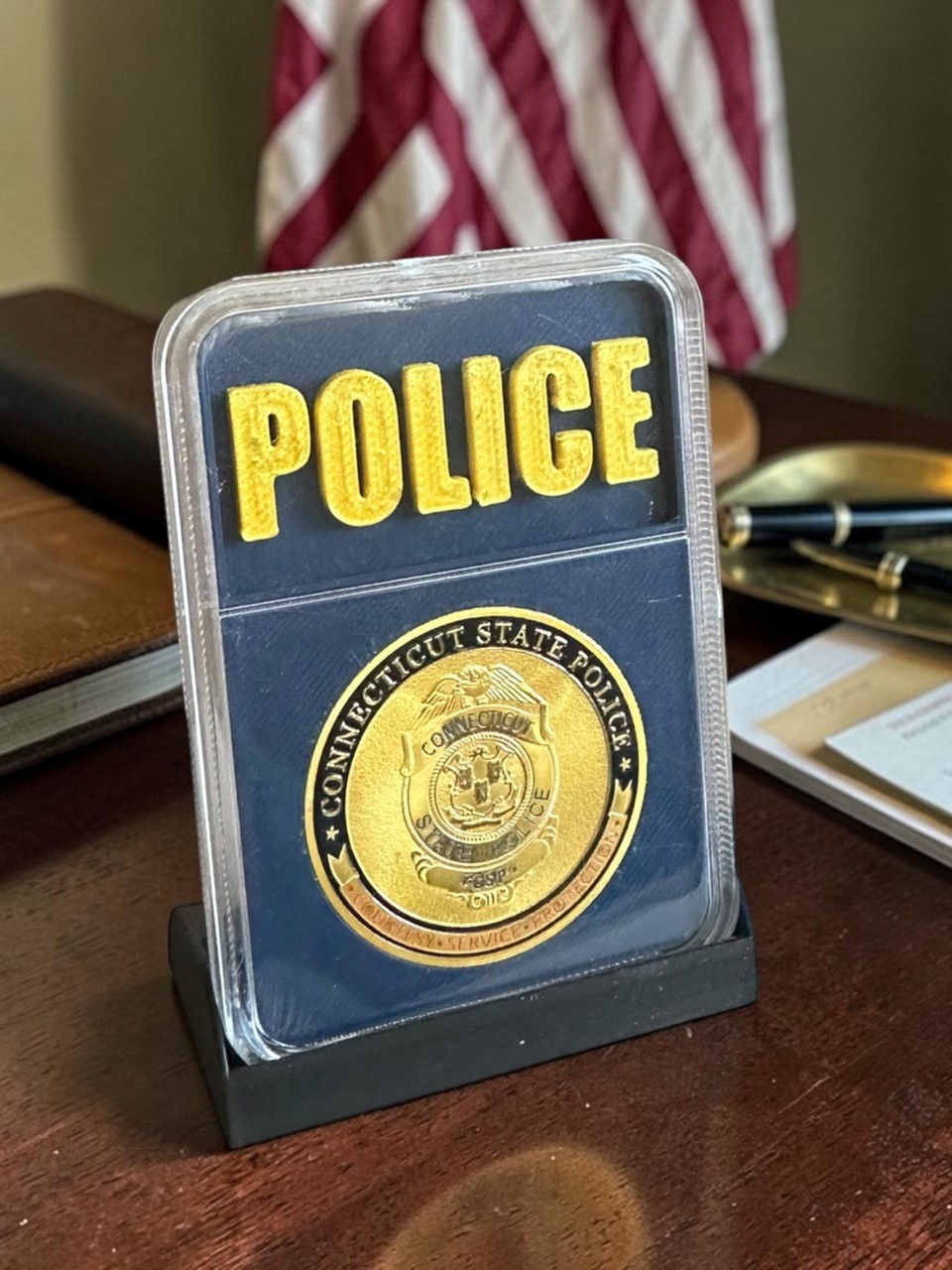 CONNECTICUT STATE POLICE Challenge Coin in MACE Signature Display ·GREAT GIFT· CONNECTICUT STATE POLICE Challenge Coin in MACE Signature Display ·GREAT GIFT·