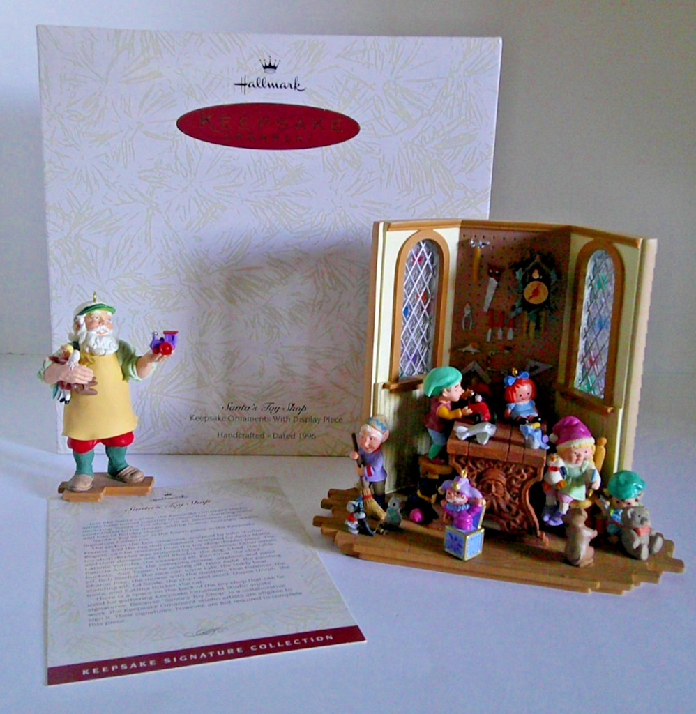HALLMARK Keepsake - SANTA\'S TOY SHOP - 1996 - Studio Edition - Signed -BRAND NEW HALLMARK Keepsake - SANTA\'S TOY SHOP - 1996 - Studio Edition - Signed -BRAND NEW