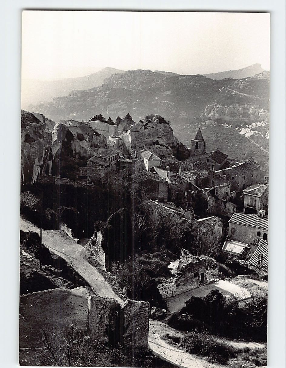 Postcard Les Baux-de-Provence Bouches-du-Rhône France Postcard Les Baux-de-Provence Bouches-du-Rhône France