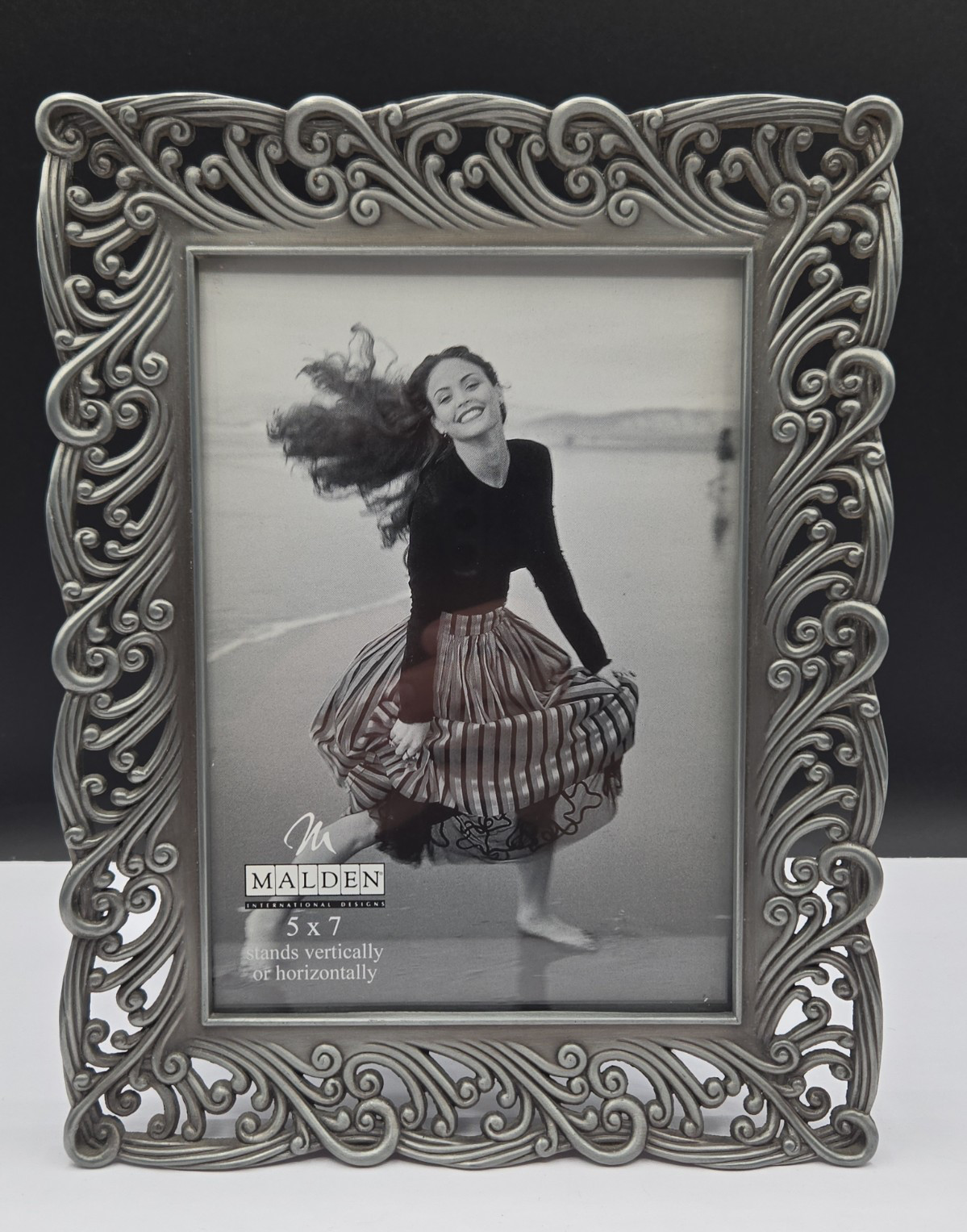 Vintage Malden International 5 X 7 Pewter Metal Ornate Picture Frame Vintage Malden International 5 X 7 Pewter Metal Ornate Picture Frame