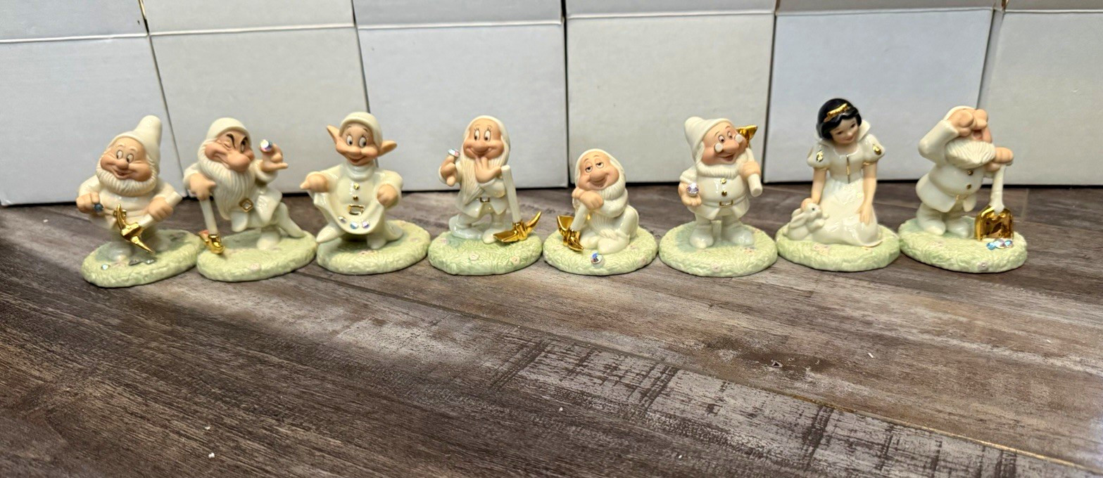 Disney Lenox Classics Snow White & Seven Dwarfs Complete Set 8 w/ COA &Boxed Disney Lenox Classics Snow White & Seven Dwarfs Complete Set 8 w/ COA &Boxed