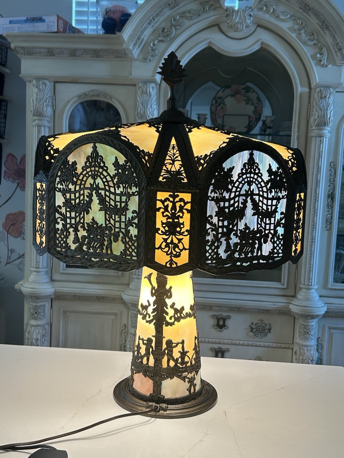 NW Art Shade Co Chicago Slag Glass Lamp Antique 1920s Metal Overlay Lighted Base
