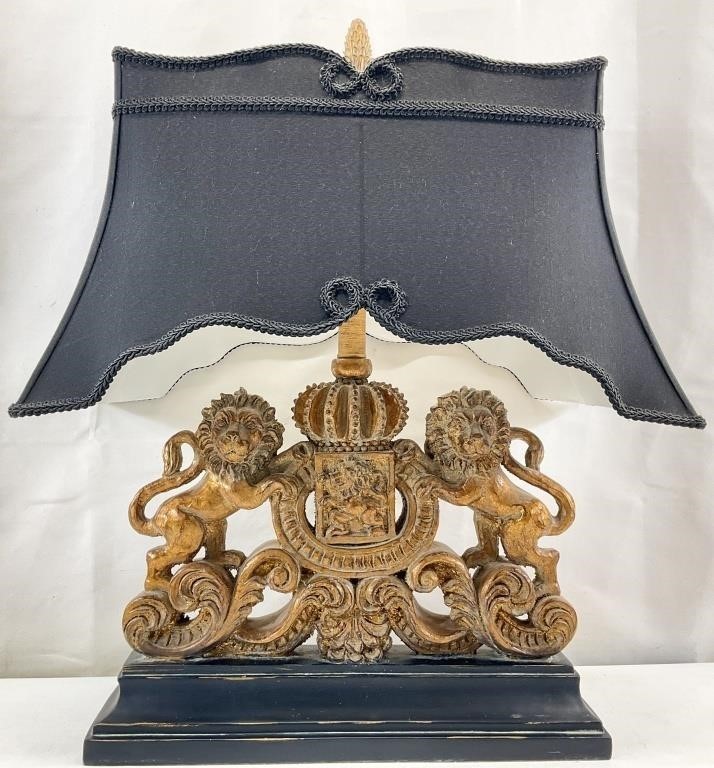 Horchow Lion Lamp VINTAGE Hollywood Regency/Neoclassical design. Made in ITALY Horchow Lion Lamp VINTAGE Hollywood Regency/Neoclassical design. Made in ITALY