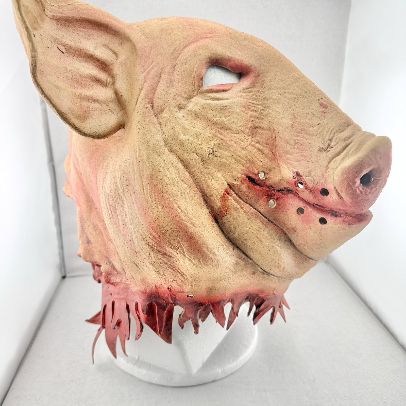 Vintage SAW Movie 2004 Pig Head Mask Halloween Horror Don Post Studio Blood Gore Vintage SAW Movie 2004 Pig Head Mask Halloween Horror Don Post Studio Blood Gore