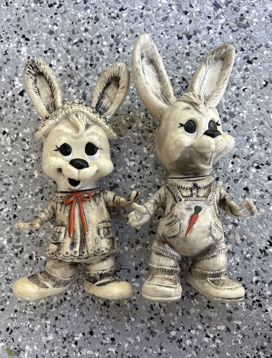 Vintage Creative Mfg 1977 Cute Plastic Bunny Rabbit Bank His & Her Couple Easter Vintage Creative Mfg 1977 Cute Plastic Bunny Rabbit Bank His & Her Couple Easter