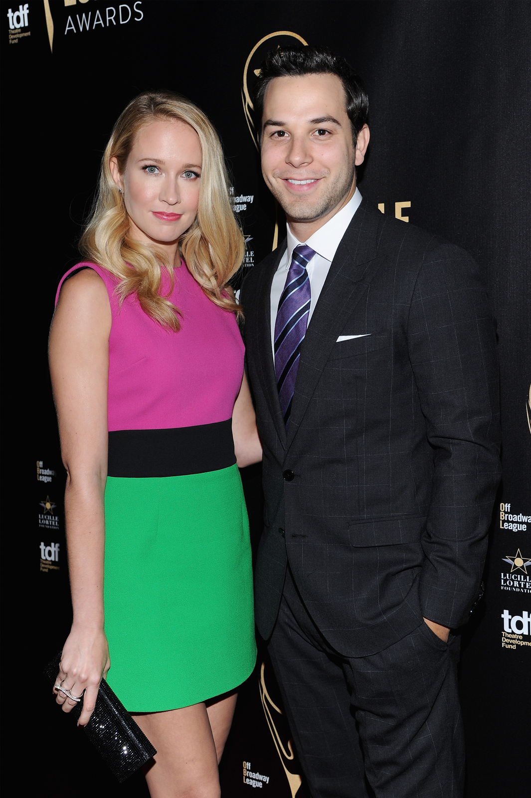Anna Camp And Skylar Astin Posing For Photo 8x10 Picture Celebrity Print Anna Camp And Skylar Astin Posing For Photo 8x10 Picture Celebrity Print