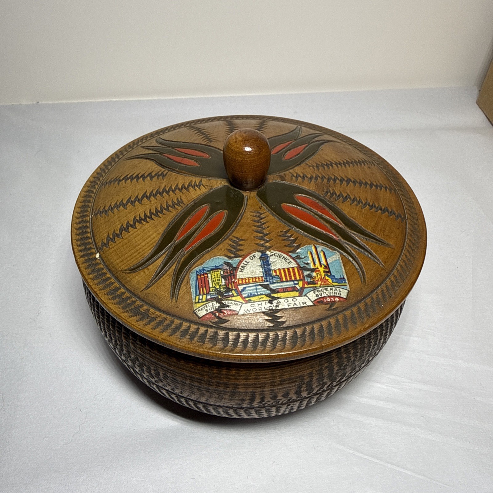 1933-1934 Hall of Science CHICAGO WORLD'S FAIR Hand Carved Vanity Box