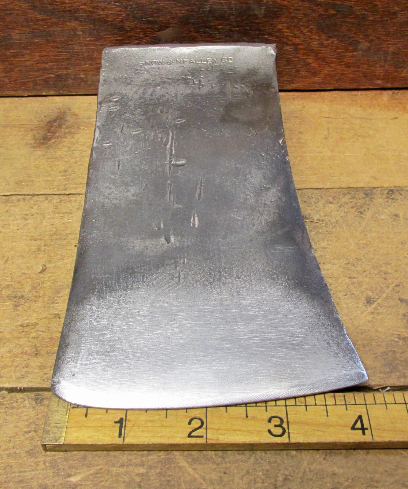 Old Vintage Snow & Nealley Co. Axe, 3 lb 11 oz - True Wedge Head Maine USA Tool Old Vintage Snow & Nealley Co. Axe, 3 lb 11 oz - True Wedge Head Maine USA Tool