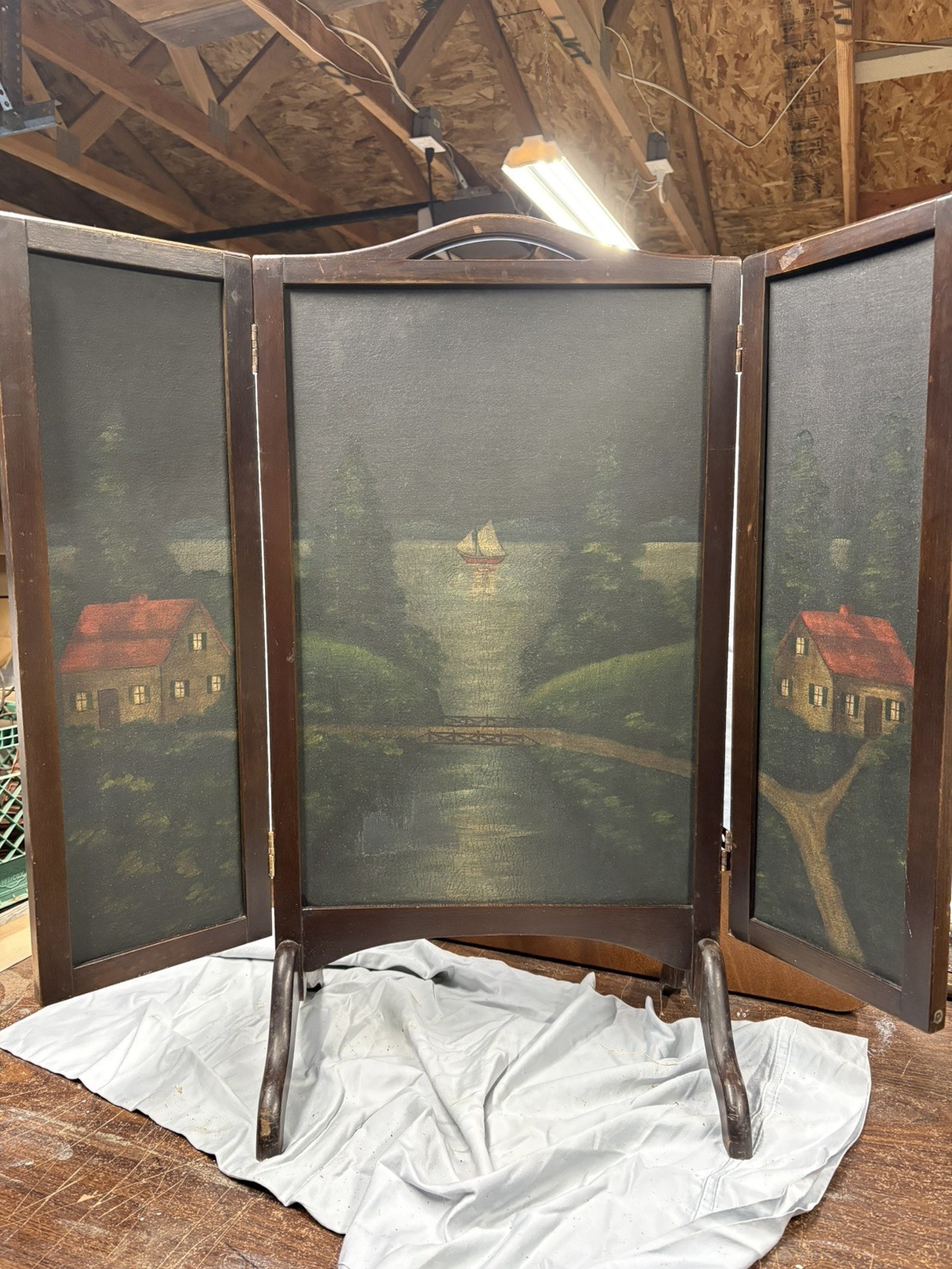 Vintage brother FERGUSON Hand Painted Leather & Wood Fireplace Screen Vintage brother FERGUSON Hand Painted Leather & Wood Fireplace Screen