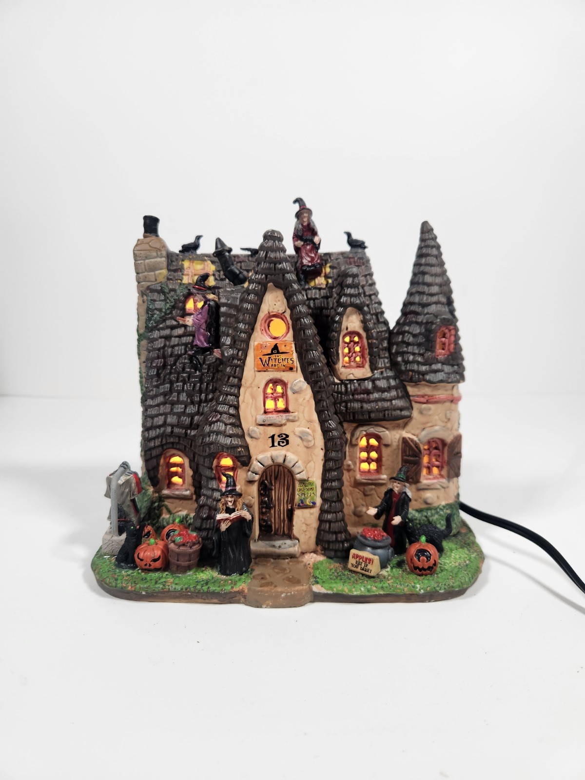 Lemax Spooky Town The Witch's Cottage #25854 2022 Lighted PLEASE READ Lemax Spooky Town The Witch's Cottage #25854 2022 Lighted PLEASE READ