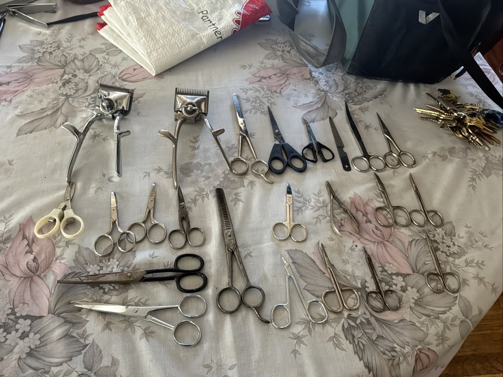 Vintage John Oster Manual Hair Clippers, Plus Many Rare Sizzlers Vintage John Oster Manual Hair Clippers, Plus Many Rare Sizzlers