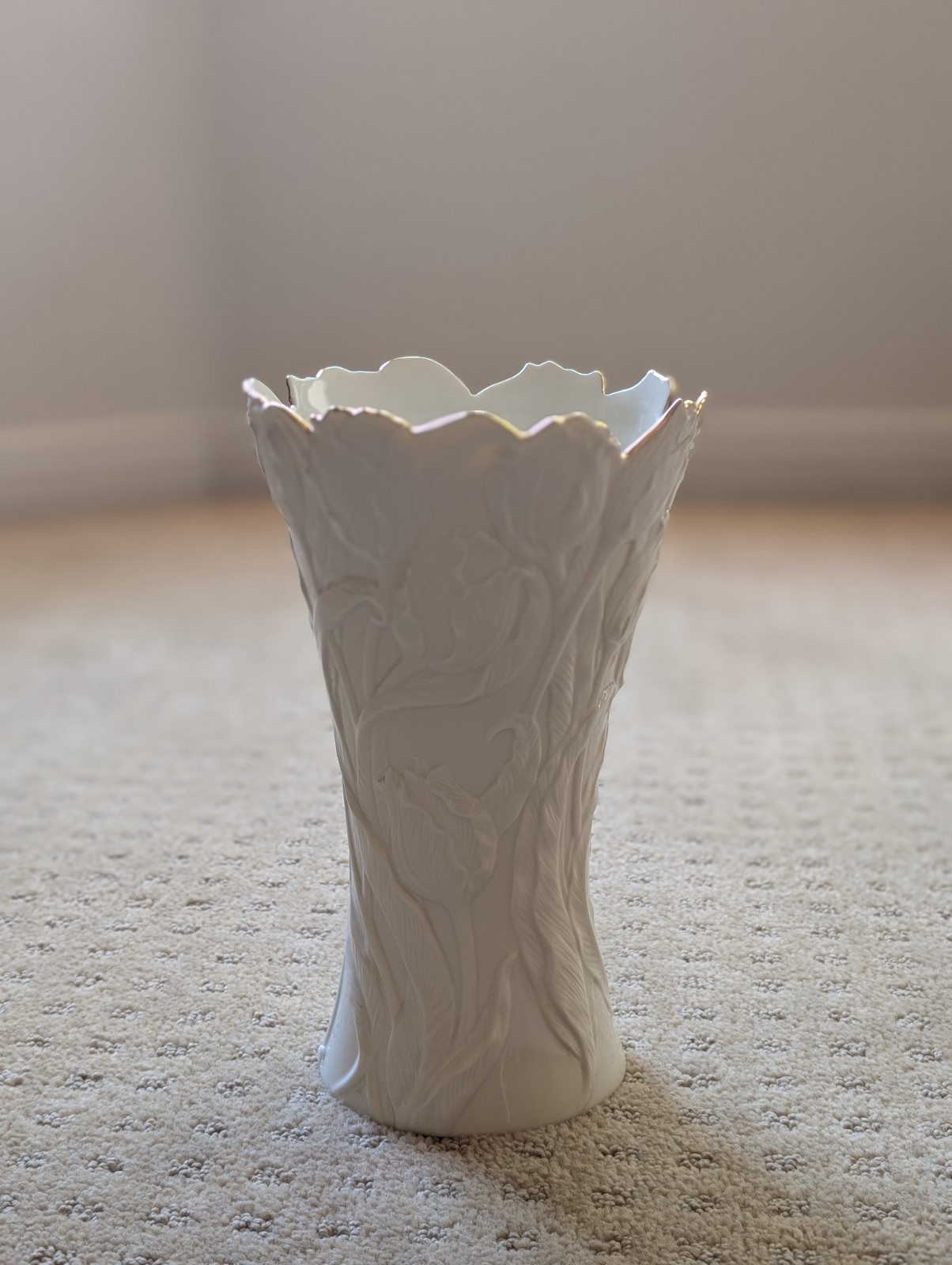 Lenox Classic Ivory Tulip Flare - 9.25\ Lenox Classic Ivory Tulip Flare - 9.25\