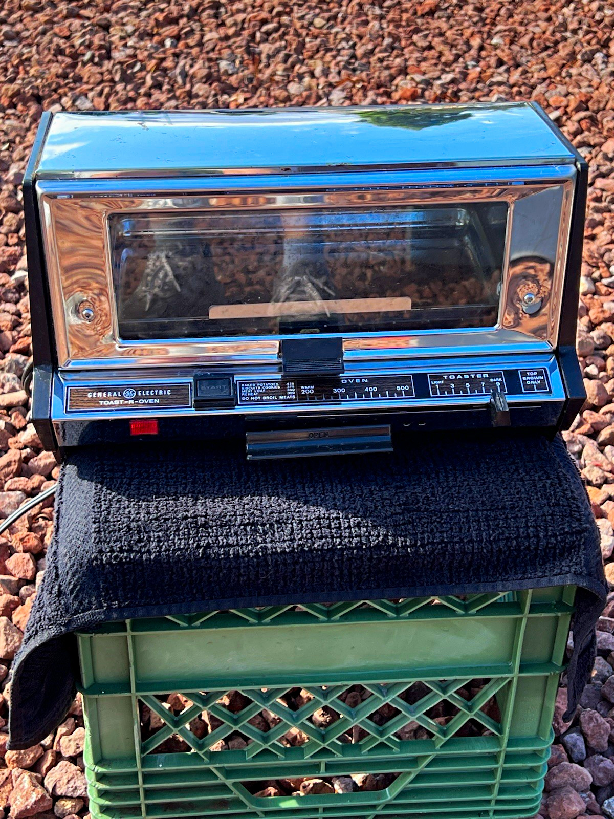 Vintage GE Deluxe Toast-R-Oven Toaster 1970s Chrome Pristine Tested WORKS w Tray Vintage GE Deluxe Toast-R-Oven Toaster 1970s Chrome Pristine Tested WORKS w Tray