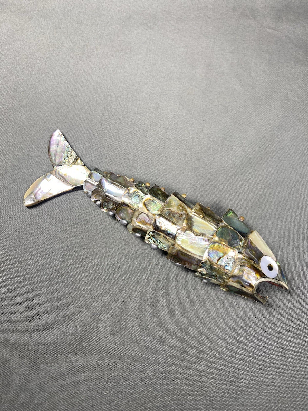 Vintage Mother Of Pearl Abalone Jointed Articulated Fish Bottle Opener 7 Inch Vintage Mother Of Pearl Abalone Jointed Articulated Fish Bottle Opener 7 Inch